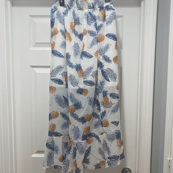 Cupshe pineapple print tiered ruffle beach skirt. - Picture 8 of 10